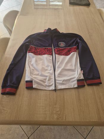 Veste psg