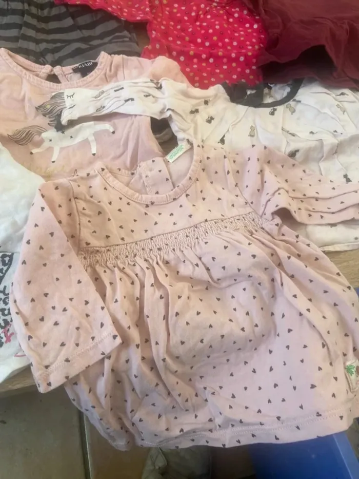 Lot fille 1 mois (8 pièces) - photo numéro 4