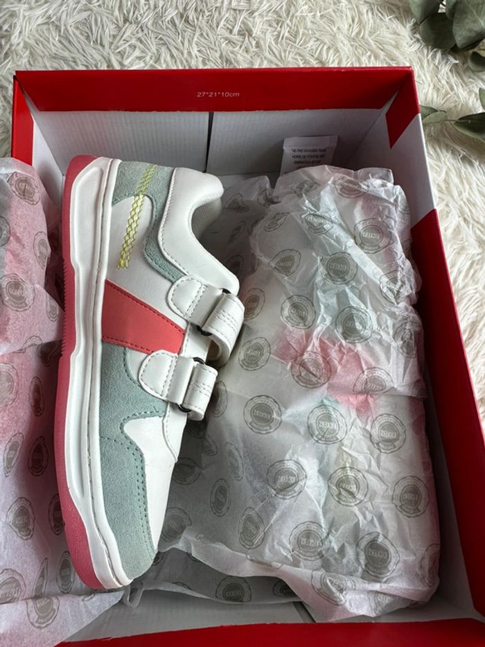 Paire de basket Kickers Kalido blanc rose bleu taille 32 - photo numéro 6
