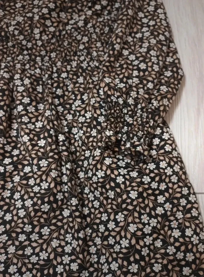 Robe fleurie 5A - photo numéro 2