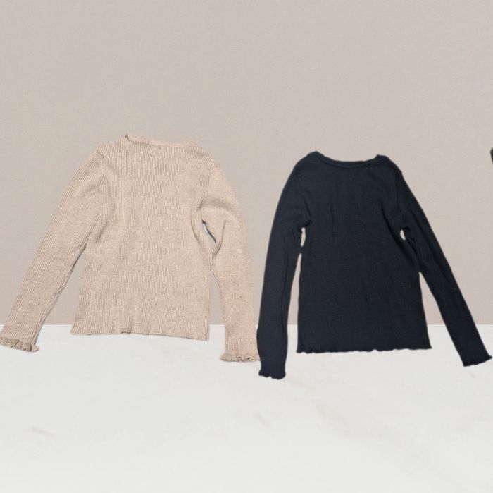Petits pulls légés Kiabi noir & beige taille 5 ans - photo numéro 2