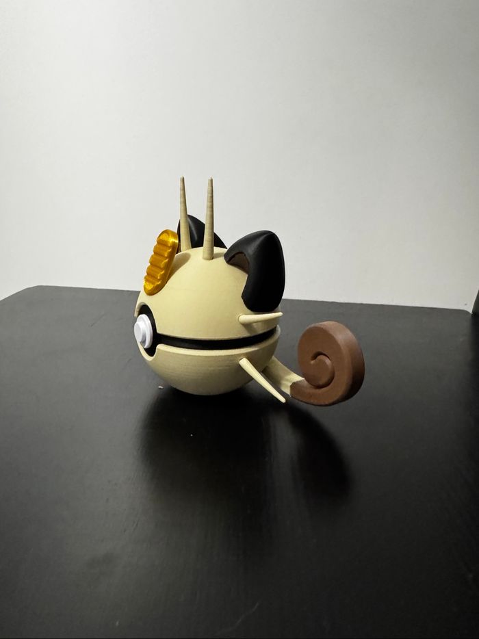 Pokeball miaous - photo numéro 2