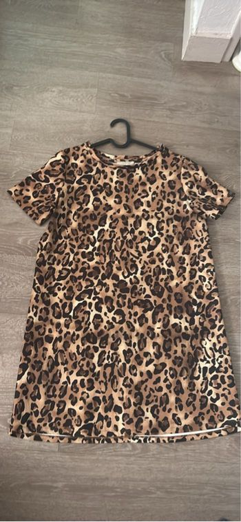 Robe léopard courte Zara taille M