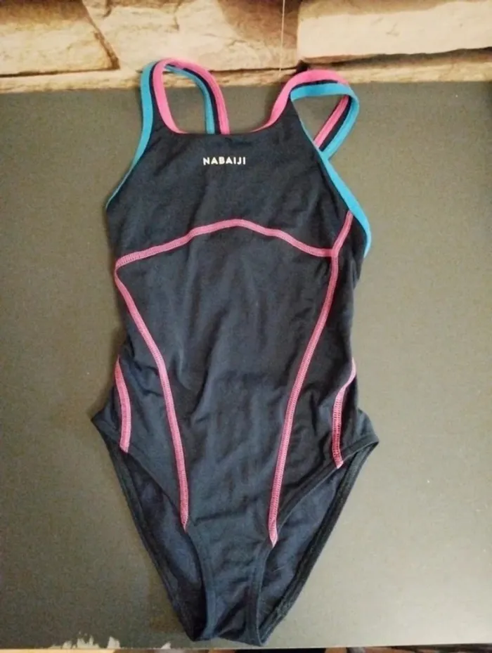 💐 Maillot de bain 1 pièce 6ans 💐 - photo numéro 2