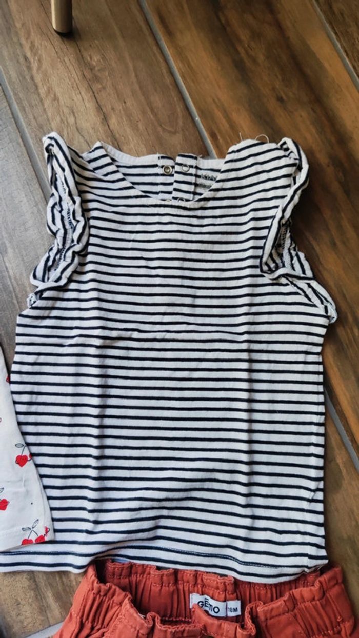 Lot de vêtements - photo numéro 2