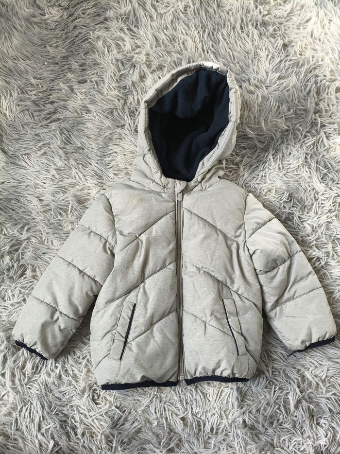 Doudoune garçon gris  avec capuche 24 mois Kiabi