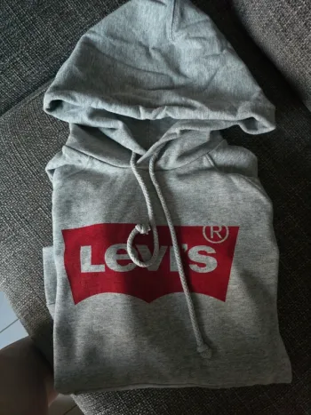 Sweat avec capuche