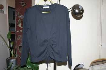 🌸Haut noir froncé Tendance 2022 Taille 38 "Mango" 🌸