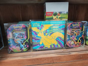 🔥Offres Spéciales 🔥- 2 Pokebox Acryliques et une ETB Acrylique