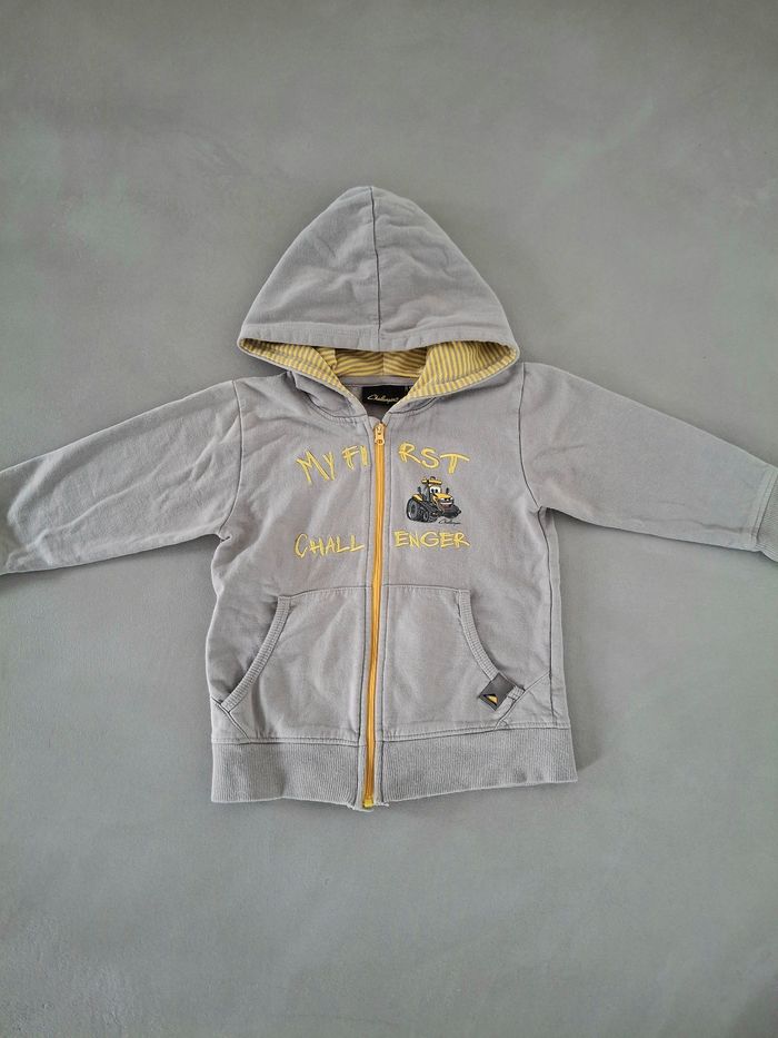 Sweat à capuche "bulldozer"