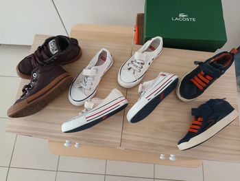 Lot de 4 paires de chaussures garçon pointure 29