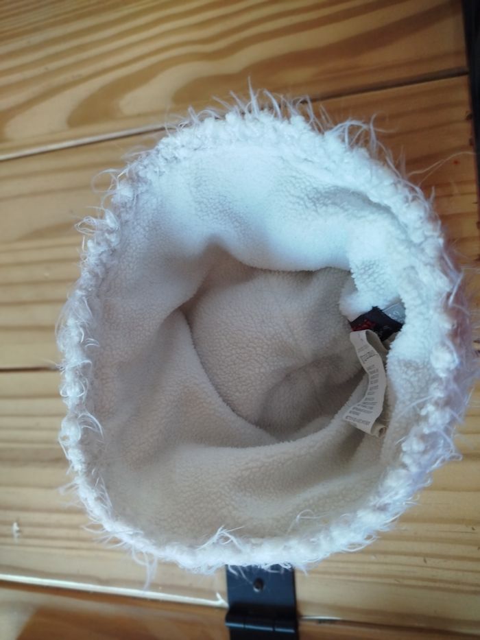 Bonnet - photo numéro 6