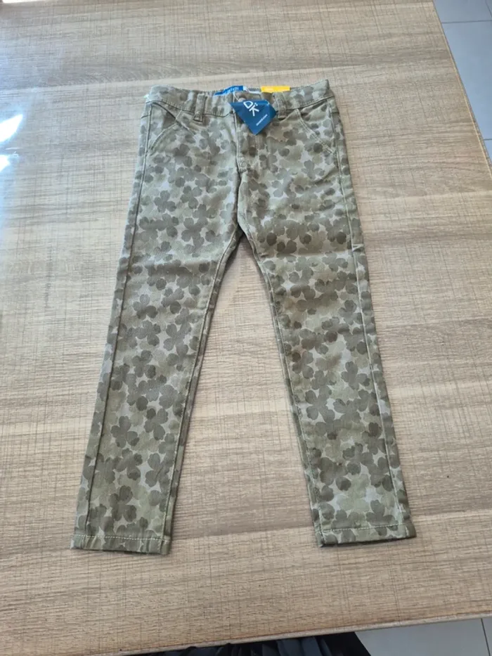 Pantalon fille 4 ans