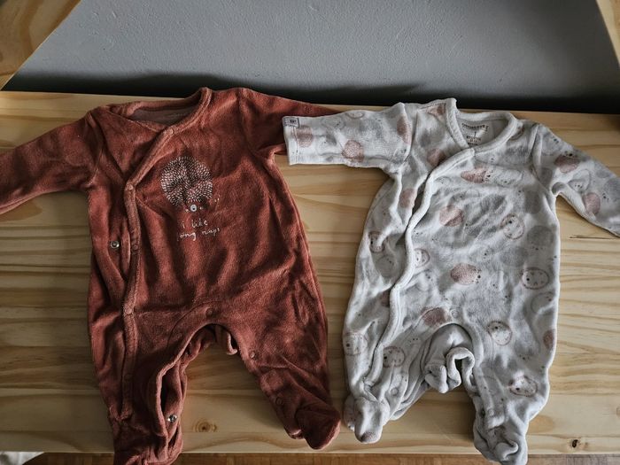 Lots pyjamas 0-1 mois - photo numéro 3