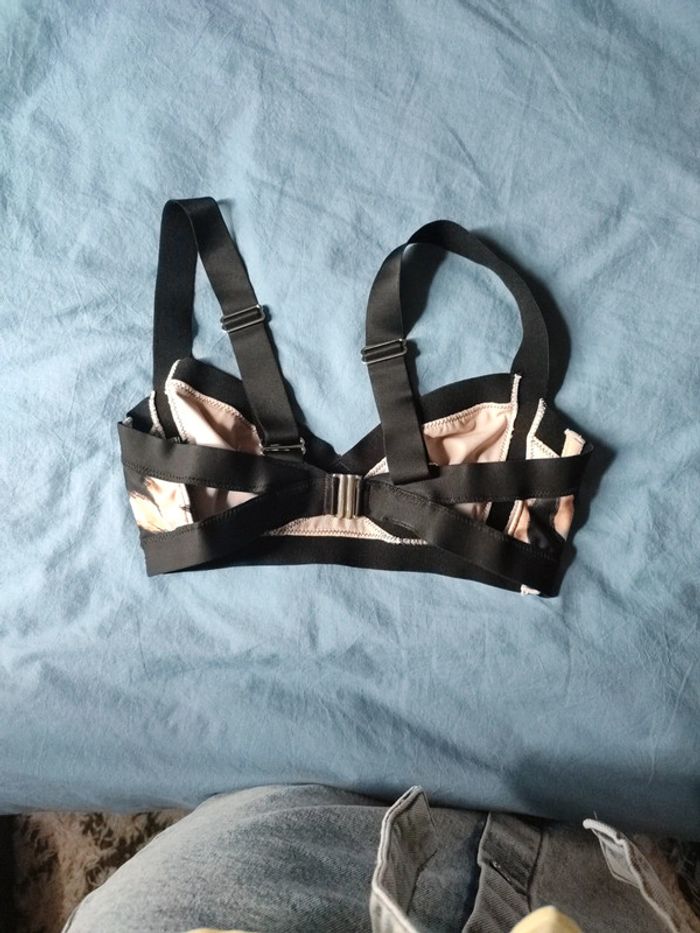 Haut de maillot de bain - photo numéro 4