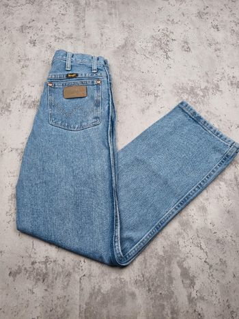 Jean Wrangler Homme bleu clair Taille 28x30 (mesures en photos)