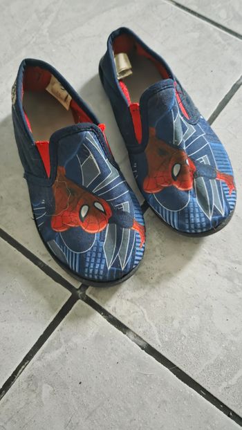 Pantoufles spiderman 