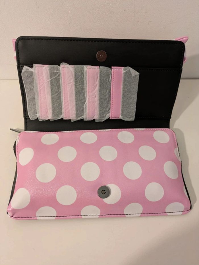 Loungefly sac bandouliere Minnie floral rock the dots - photo numéro 6