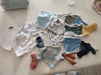 Lot bavette bandana bonnet