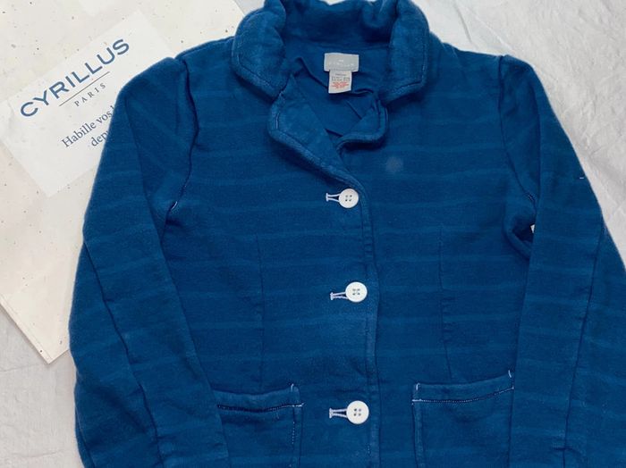 veste coton Cyrillus  10 ans (taille pas immense) - photo numéro 2