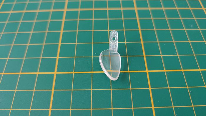 Phare avant gauche pièce détachée miniature jaguar type E 1961 1/18 burago #B38 - photo numéro 2