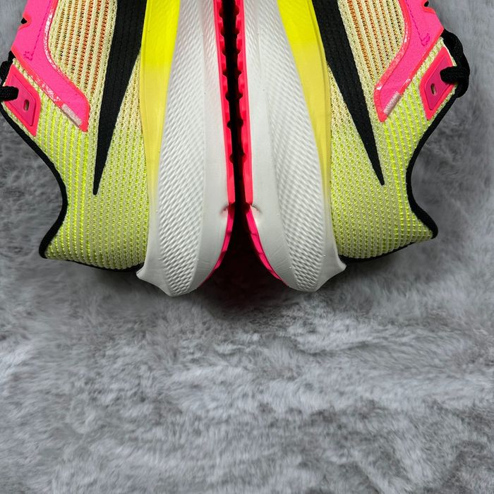 Nike Air Zoom Pegasus 40 PRM « Green Black Volt » pointure 38.5 - photo numéro 6