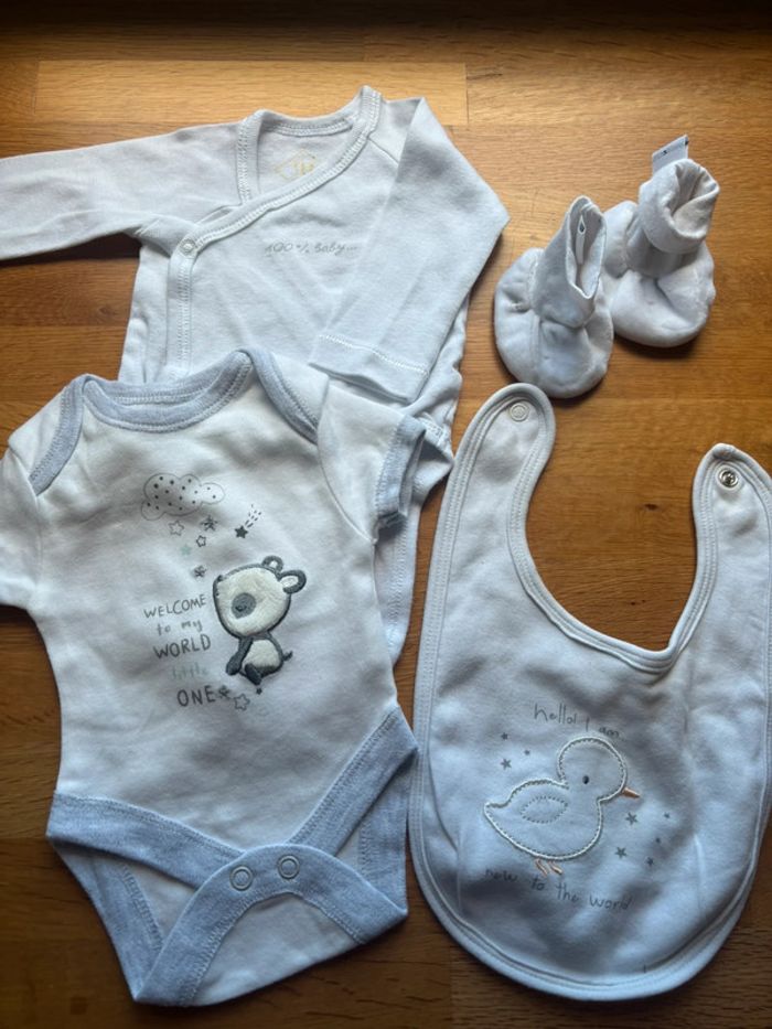 Ensemble naissance Primark garçon