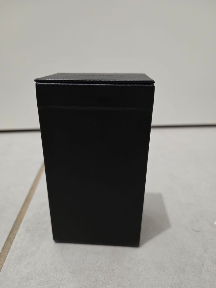 Boite collector parfum Libre Yves Saint Laurent - photo numéro 3