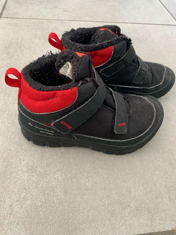 Bottines Quechua waterproof taille 26