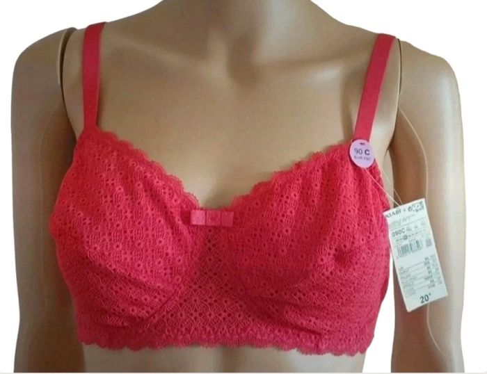 👙 Soutiens-gorges rouge avec dentelles 90C neuf etiqueter #emyfleury_soutifs 👙 - photo numéro 2