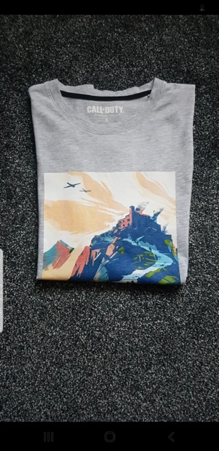 Tee shirt Call of Duty Taille M
Jules