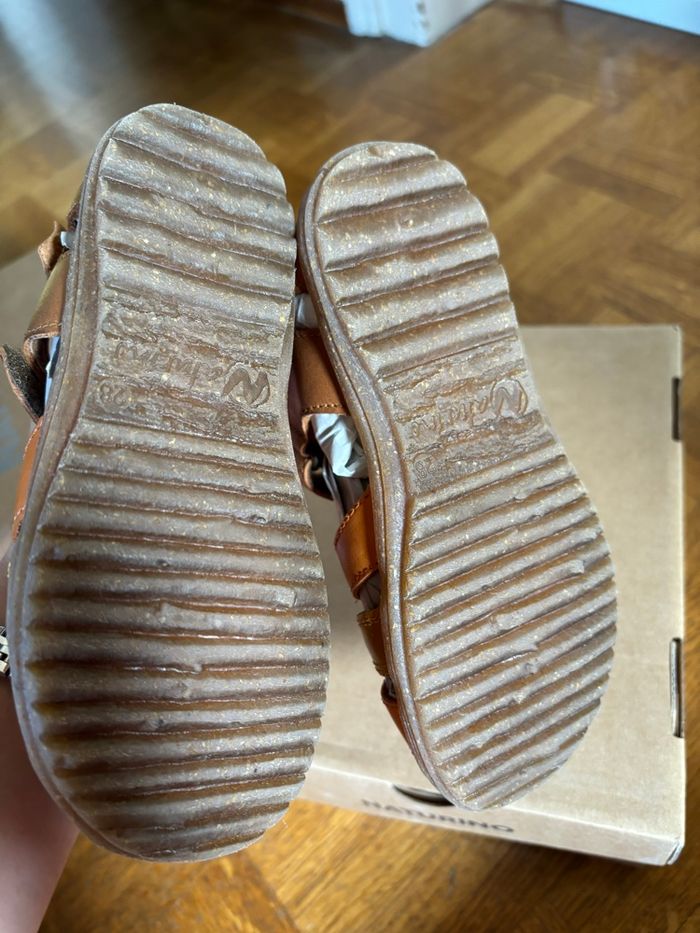 Sandales neuves en cuir - photo numéro 2