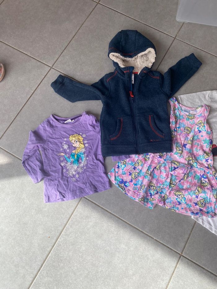 Lot vêtement 2 ans - photo numéro 2