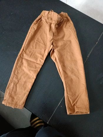 Pantalon H&M taille 92 Cms