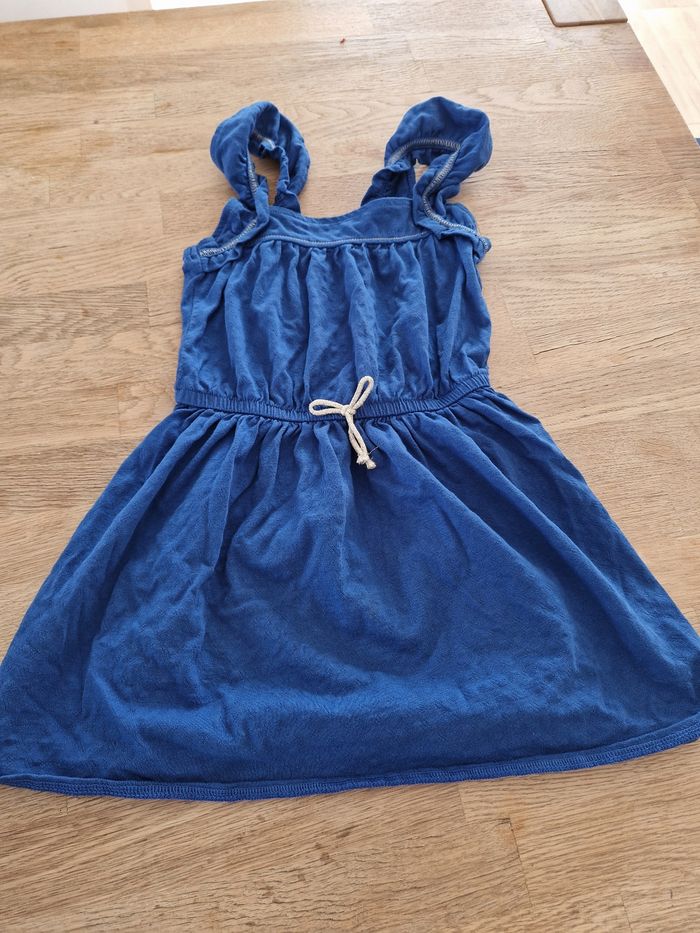 Robe bleu electrique