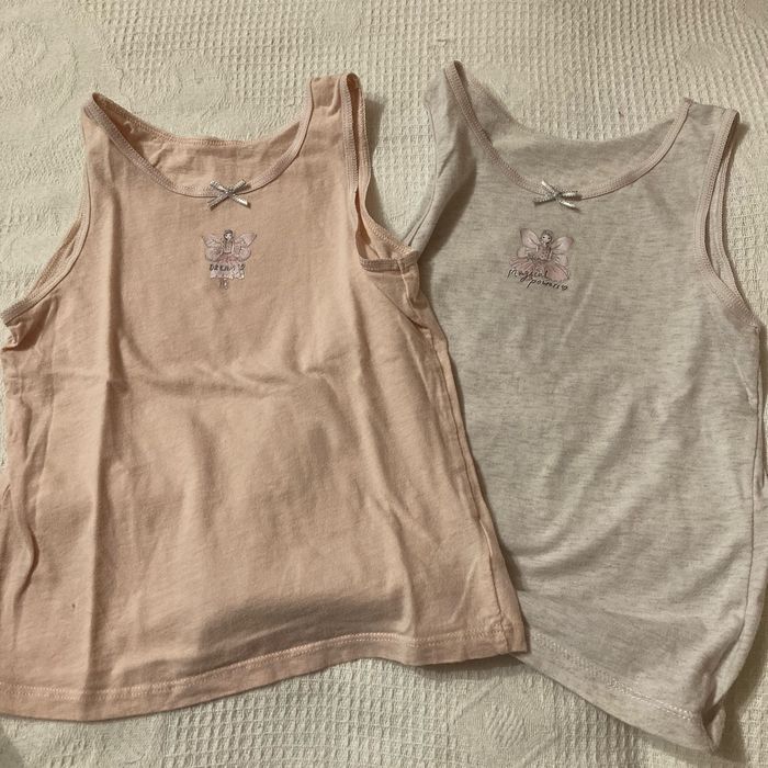Lot deux chemises en 5/6 ans
