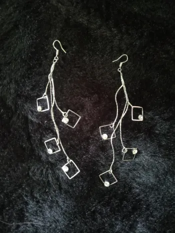 Boucles d'oreilles pendantes