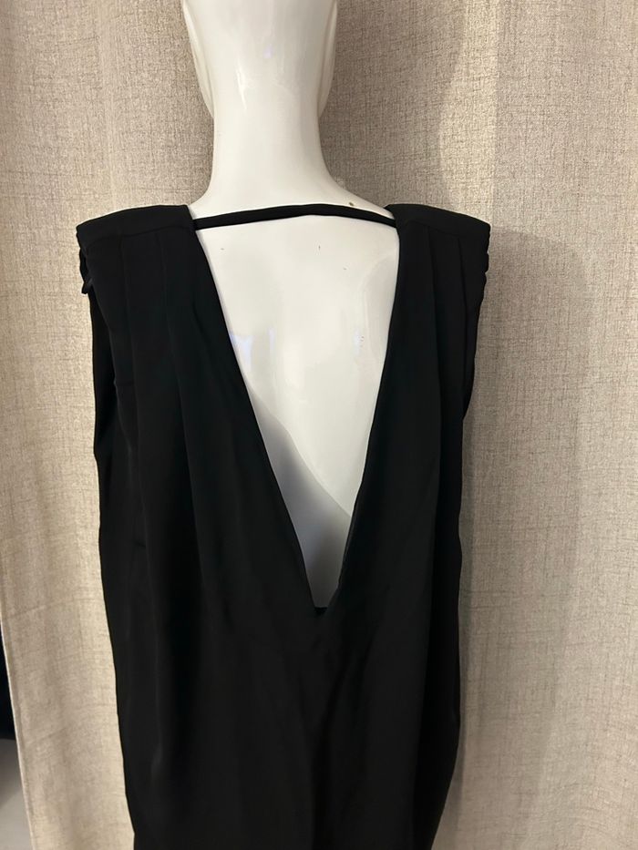 Robe avec épaulettes et dos nu - photo numéro 5