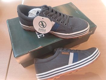 Aigle chaussures baskets de ville homme P.42 neuves