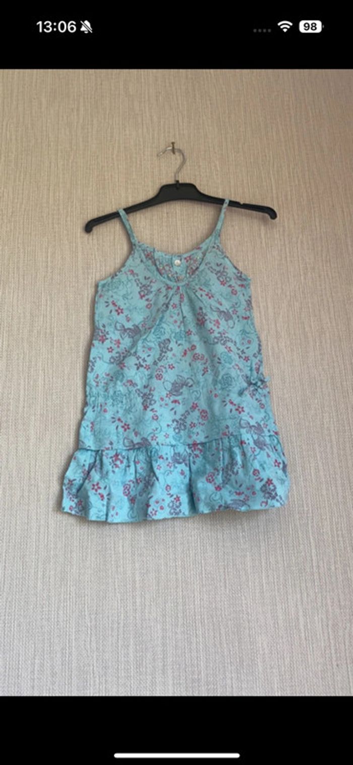 Robe 4 ans