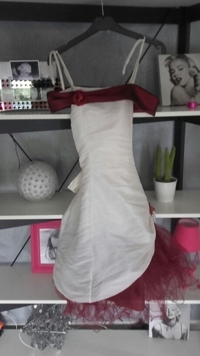 Robe occasions speciales fille etat neuf