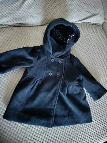 Manteau bleu marine en 9 mois très bon état de chez Tex.