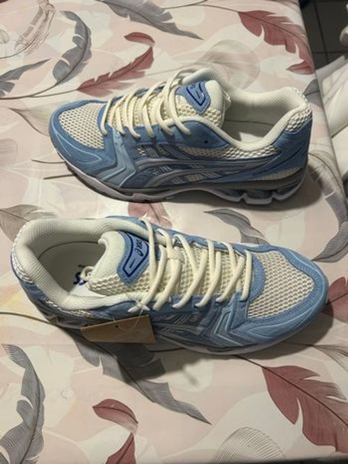 Baskets asics - photo numéro 5