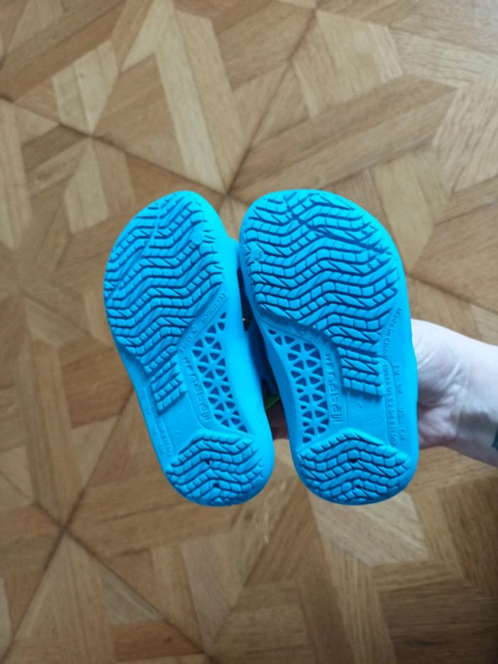 Chaussures souple eau 19/20 - photo numéro 2