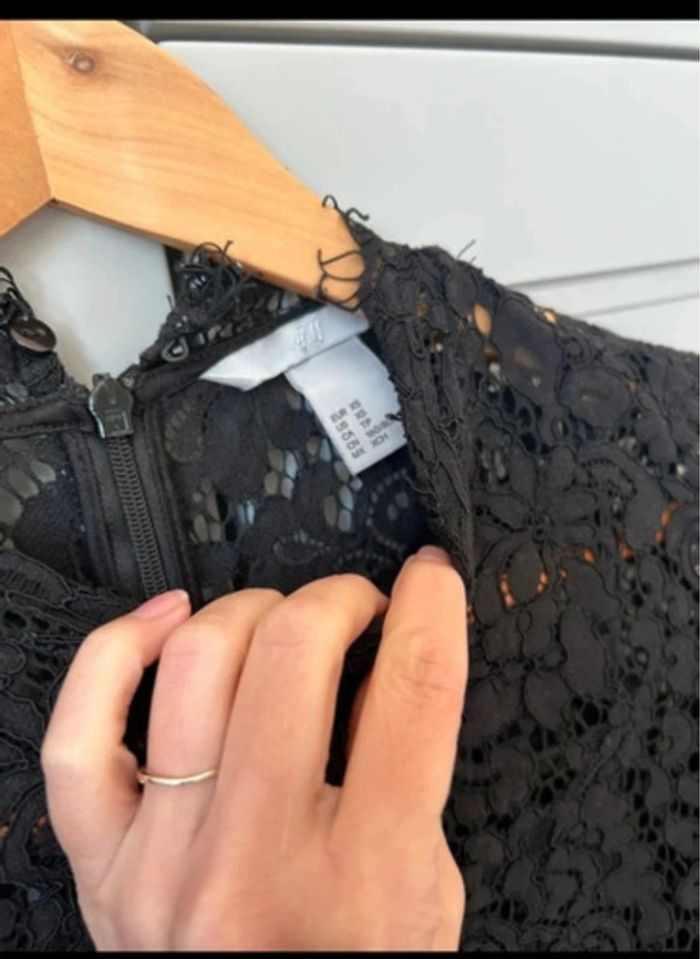 Haut blouse noir chic dentelle - photo numéro 2