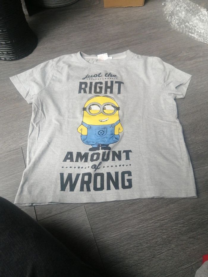 Tee shirt manche courte minion 8A