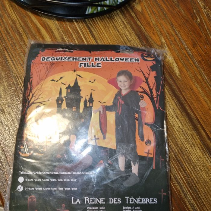 déguisement HALLOWEEN Reine Des Ténèbres taille  7 / 10  ans 🎃 neuf 🎃