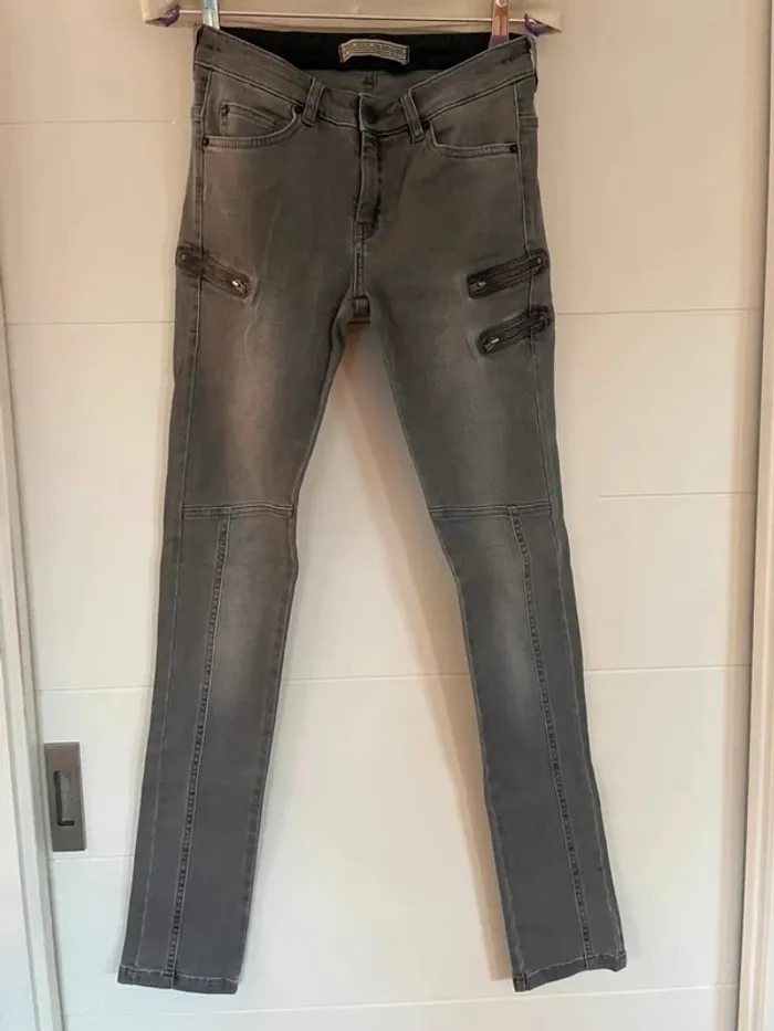 Superbe jean gris délavé IKKS - photo numéro 2