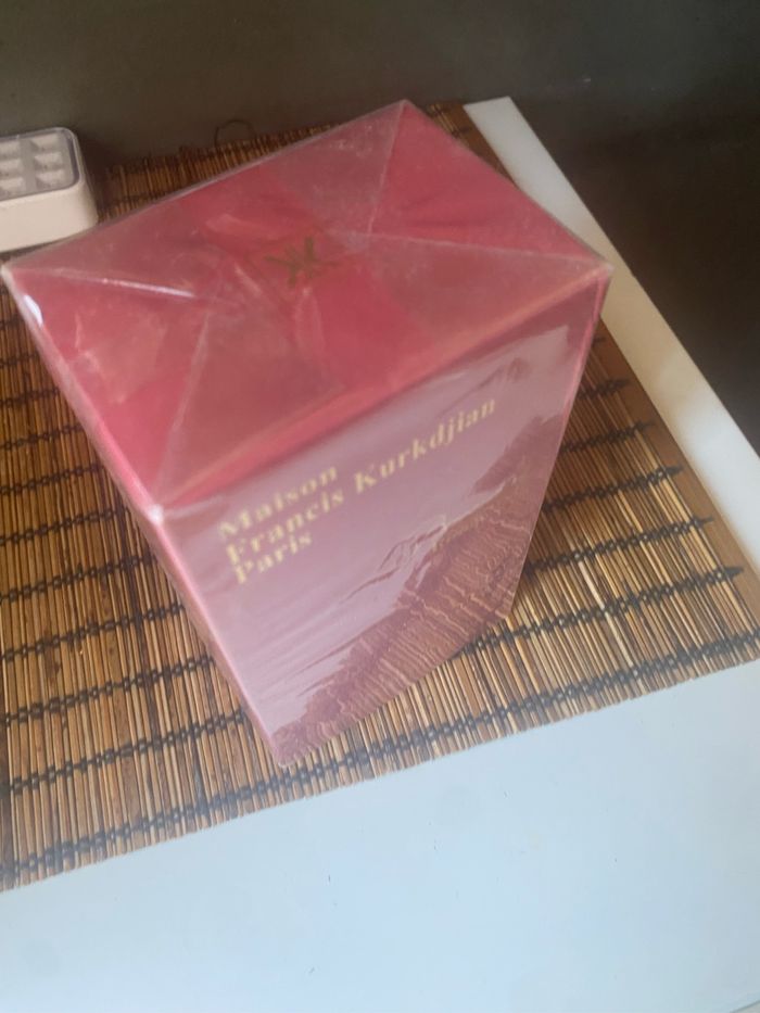 Extrait de parfum  Baccarat rouge  neuf - photo numéro 5