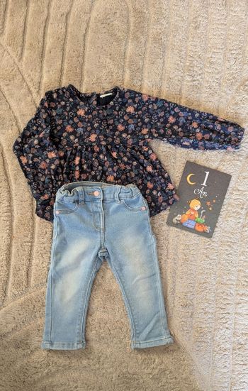 Ensemble t-shirt et pantalon 12 mois